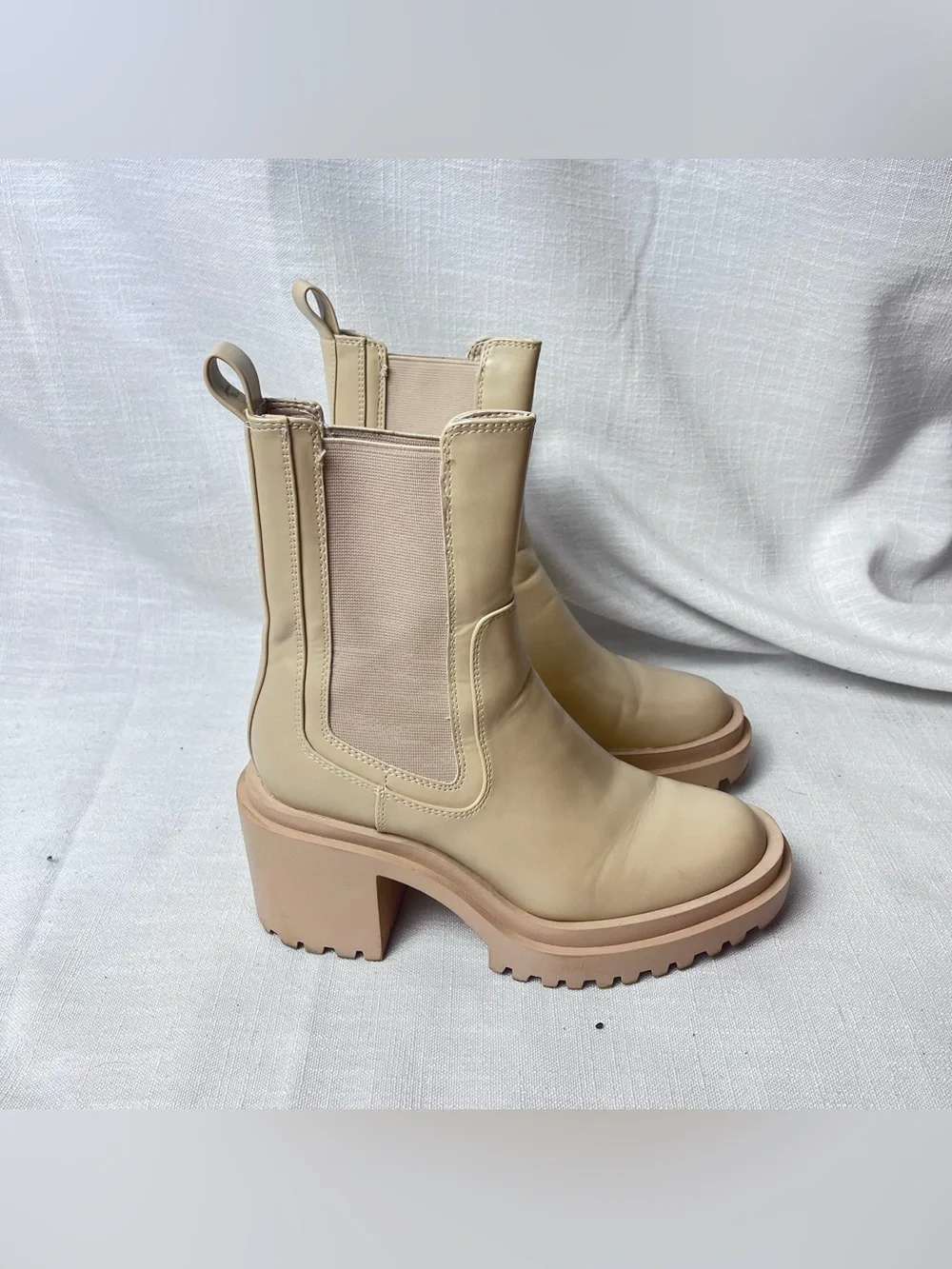 Zara stylish beige